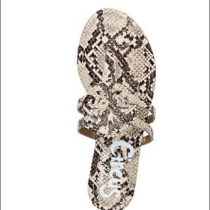 Canyon Medallion Flat Sandals